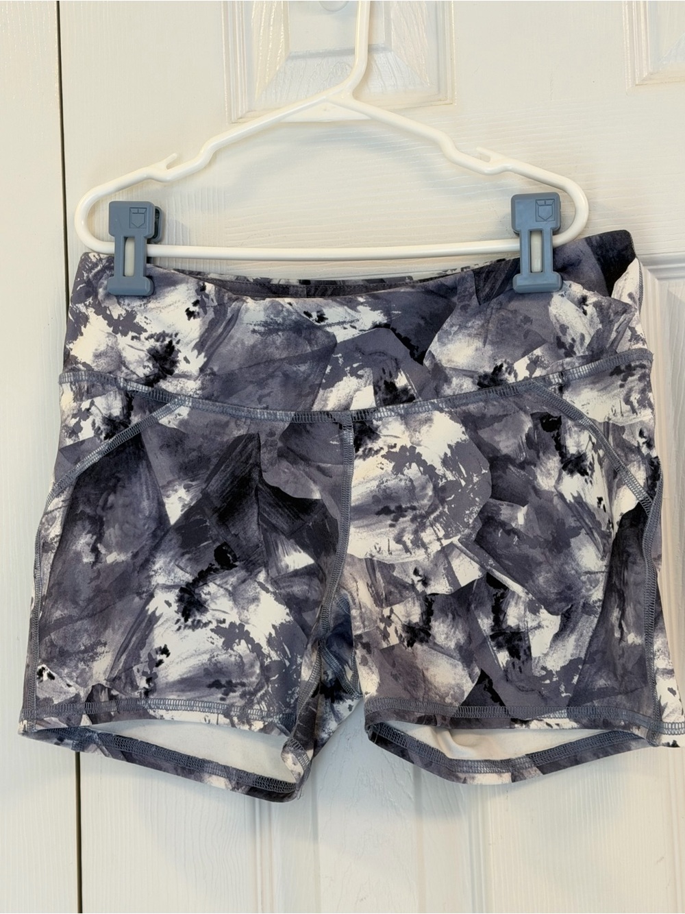 Fabletics Women’s Small Abstract Camo Athletic Workout Shorts